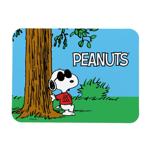 Snoopy "Joe Cool" Standing Magnet (Horizontal)