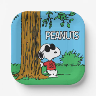 Snoopy "Joe Cool" Standing Paper Plate