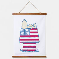 Snoopy on 4th of July Dog House