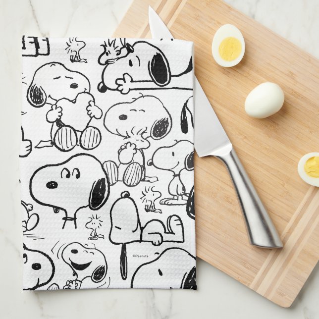 Snoopy Smile Giggle Laugh Pattern Tea Towel (Quarter Fold)