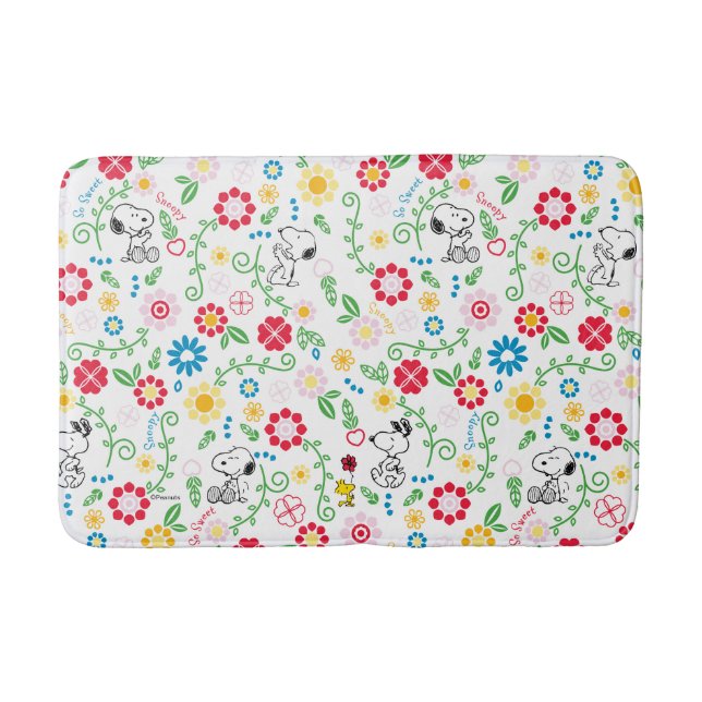 Snoopy So Sweet Flower Pattern Bath Mat (Front)