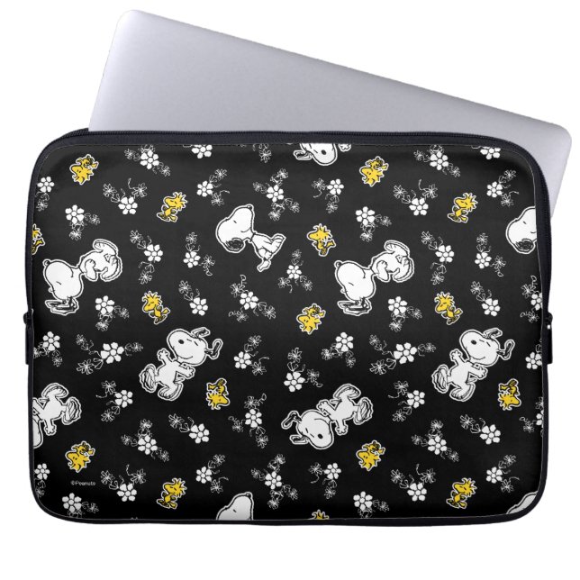 Snoopy & Woodstock Fun & Flowers Laptop Sleeve (Front)