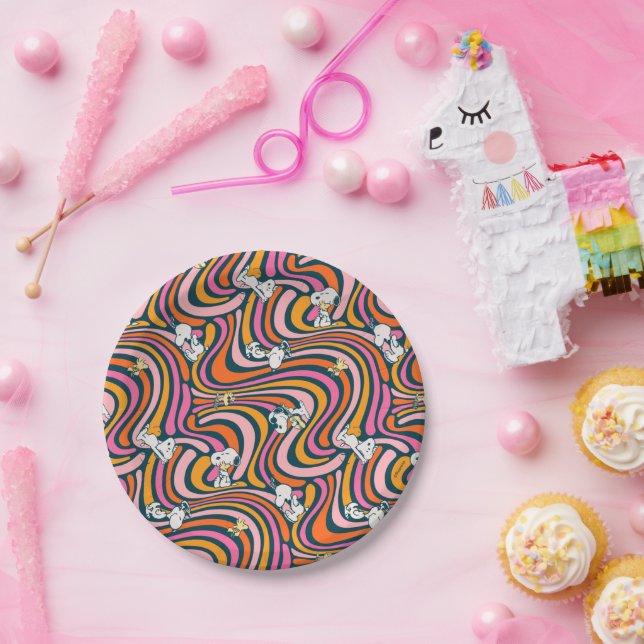 Snoopy & Woodstock Groovy Vibes Purple Pattern Paper Plate (Party)