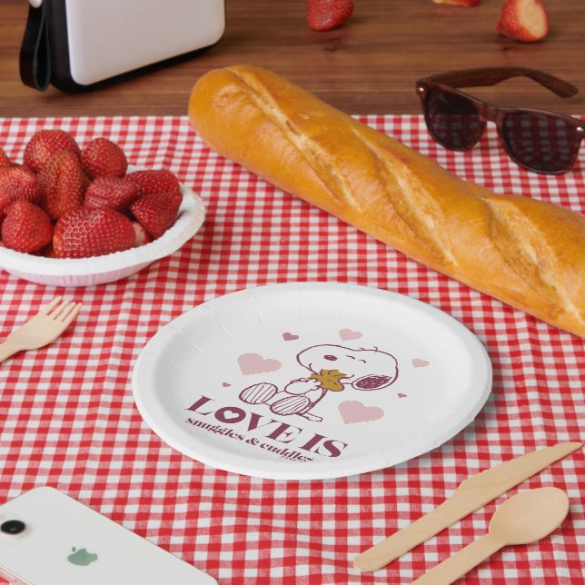 Snoopy & Woodstock - Love is Snuggles & Cuddles Paper Plate (Picnic)