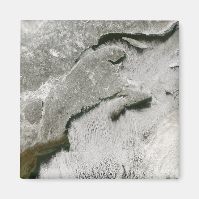 Snow and cloud streets magnet (Front)