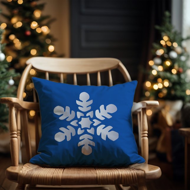 Snow blue Throw Pillow (Creator Uploaded)