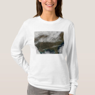 Snow cover stretching from northeastern Texas T-Shirt