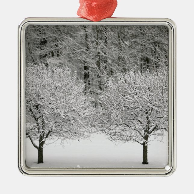 Snow covered landscape metal tree decoration (Front)