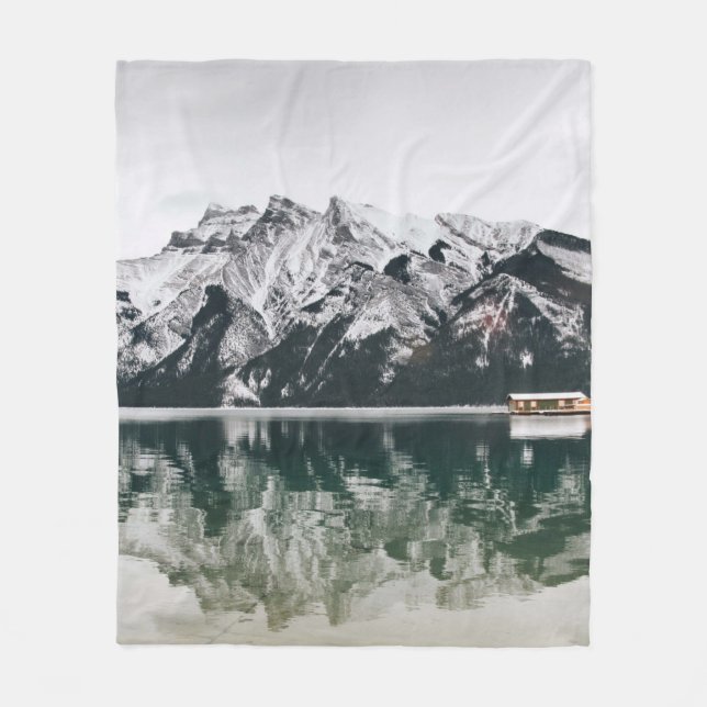 SNOW-COVERED MOUNTAIN FLEECE BLANKET (Front)