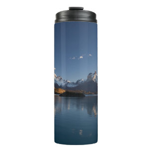 SNOW COVERED MOUNTAIN IN REFLECTIVE PHOTOGRAPHY THERMAL TUMBLER
