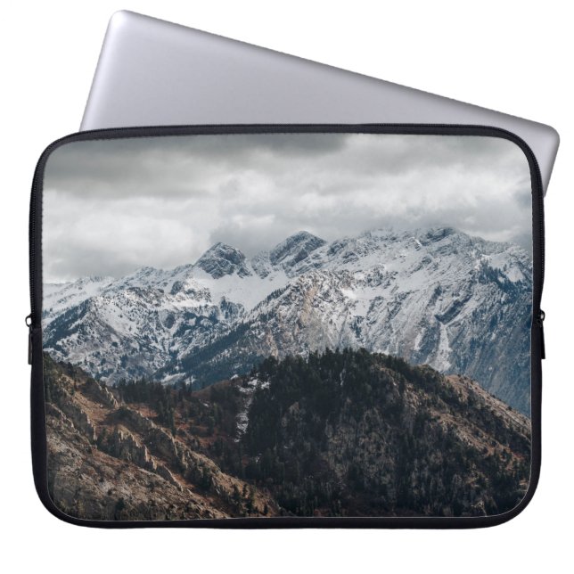 SNOW MOUNTAIN RANGE WALLPAPER LAPTOP SLEEVE (Front)