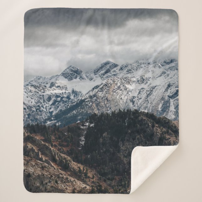 SNOW MOUNTAIN RANGE WALLPAPER SHERPA BLANKET (Front)