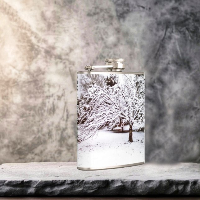 Snow Tree Hip Flask (A drink from this Snow Tree Hip Flask, seems to taste, all the more refreshing!)