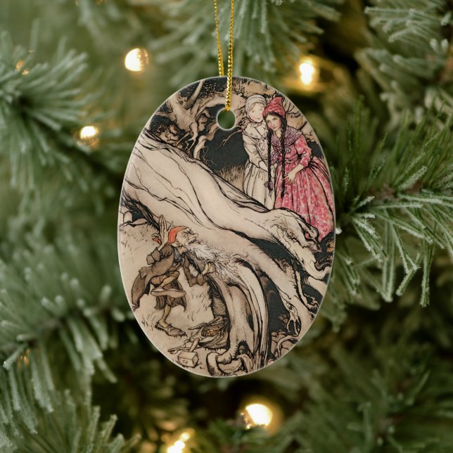 Snow White and Rose Red by Arthur Rackham Ceramic Tree Decoration (Tree)
