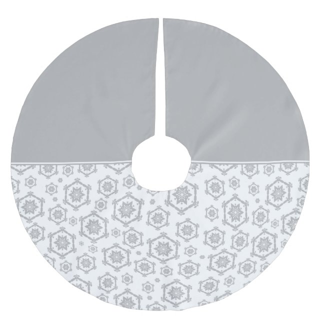 Snowflake Pattern Elegant Grey Christmas Holiday Brushed Polyester Tree Skirt (Front)