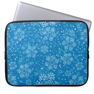 Snowflake pattern laptop sleeve