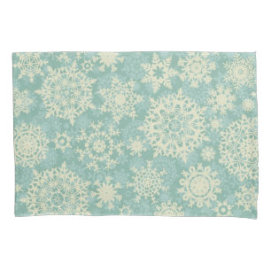 Snowflake pattern pillowcase