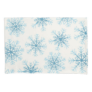 Snowflake pattern pillowcase