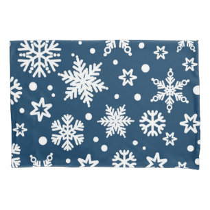 Snowflake pattern pillowcase