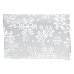 Snowflake pattern pillowcase
