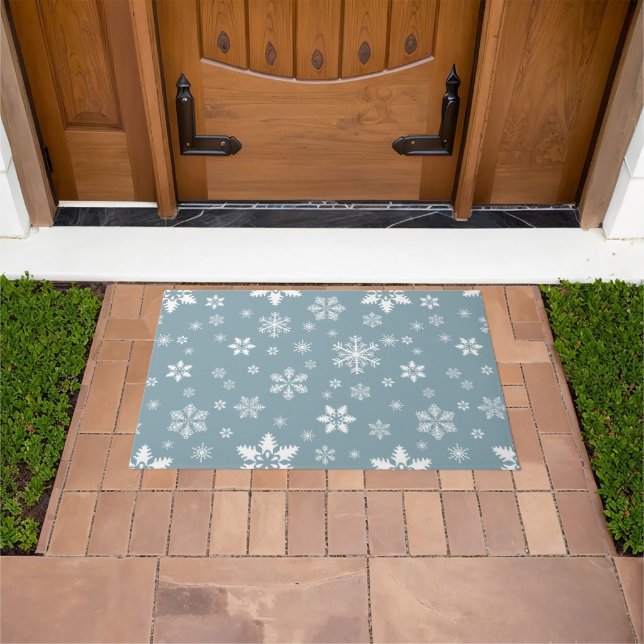 Snowflake Pattern, White Snowflakes, Snow, Grey Doormat (Outdoor)
