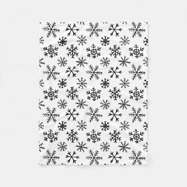 Snowflakes Black and White Pattern Fleece Blanket (Front)