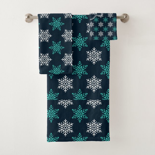 Snowflakes Blue Green Minimal Pattern Bath Towel Set (Insitu)