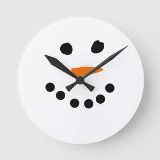 Snowman Face Round Clock