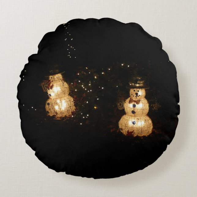 Snowman Holiday Light Display Round Cushion (Front)