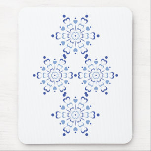 Snowy Heartburst Mouse Mat