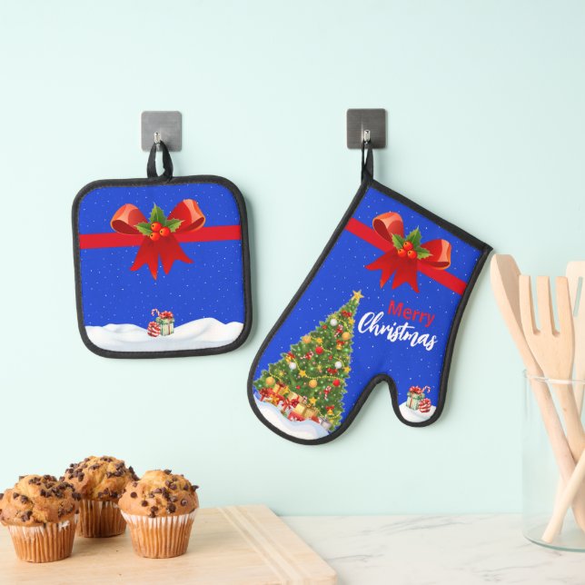 Snowy Merry Christmas Tree with Red Bow Oven Mitt & Pot Holder Set (Insitu(Hanging))