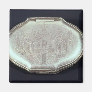 Snuff box embossed with a coat of arms, c.1820 magnet