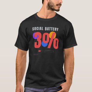 Social Battery 3% – Funny Introvert Tech Design T-Shirt
