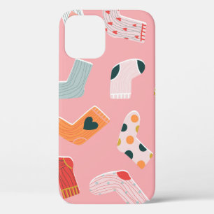 Socks seamless pattern. Cosy hand-drawn cartoon st iPhone 12 Case