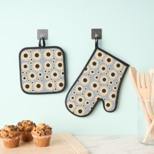 Soft Empress Florals Radiant Empress Oven Mitt & Pot Holder Set