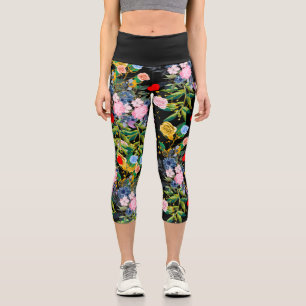 Soft roses black Field roses Capri Leggings