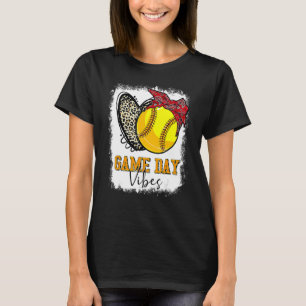 Softball Game Day Vibes Leopard Heart Headband Mum T-Shirt