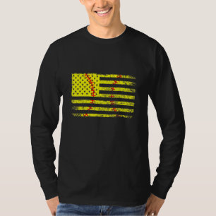 Softball USA Flag Of America American Softball Vin T-Shirt