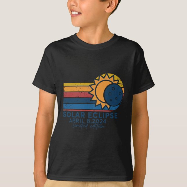 Solar Eclipse 2024 Total Solar Eclipse April 8 202 T-Shirt (Front)