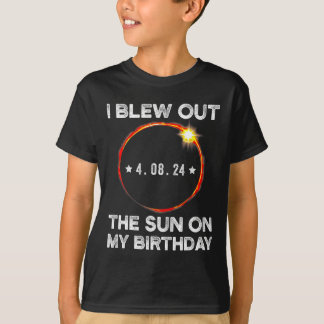 Solar Eclipse Birthday I Blew Out The Sun On My Bi T-Shirt