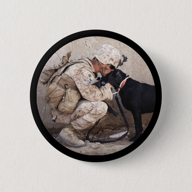 Soldier in Camo with MIlitary Dog 6 Cm Round Badge (Front)