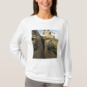 soldier scouts for enemy activity T-Shirt