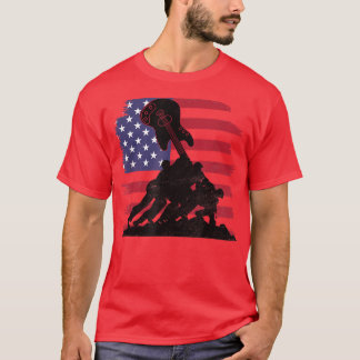 Soldier Veteran raise flag on patriotic guitar bas T-Shirt