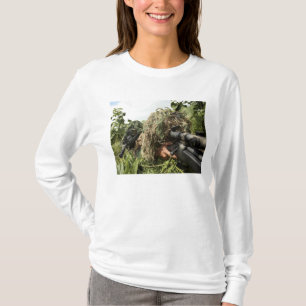 Soldiers dressed in ghillie suits T-Shirt