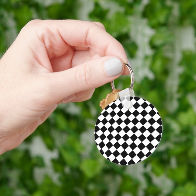 Solid Black and White Chevron Pattern Round Key Ring (Hand)