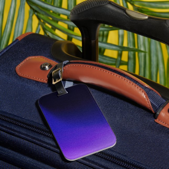 Solid Colour American Luggage Tag (Front Insitu 1)