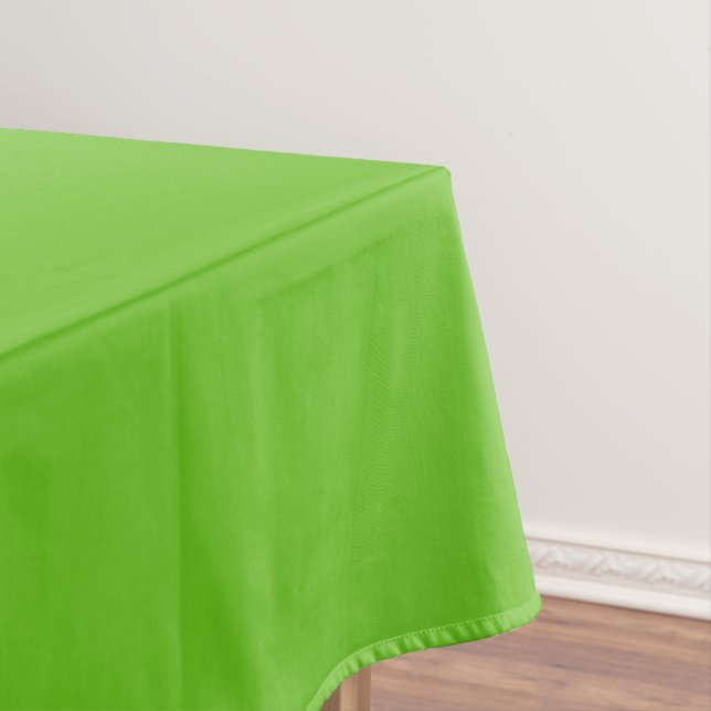 Solid colour apple green tablecloth (In Situ)