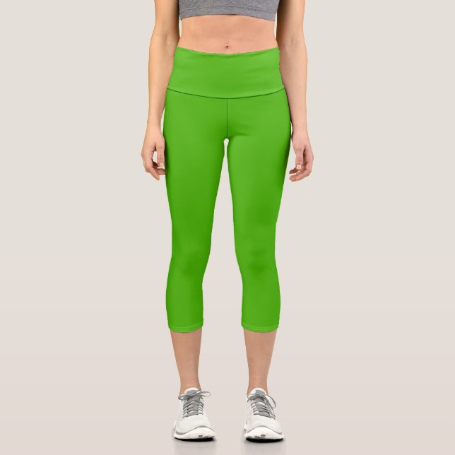 Solid colour kelly green capri leggings (Front)