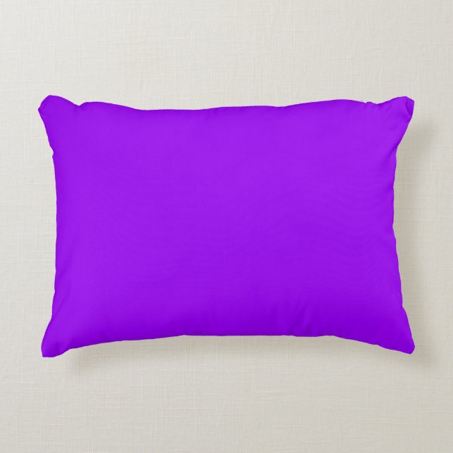 Solid colour vivid violet purple decorative cushion (Front)