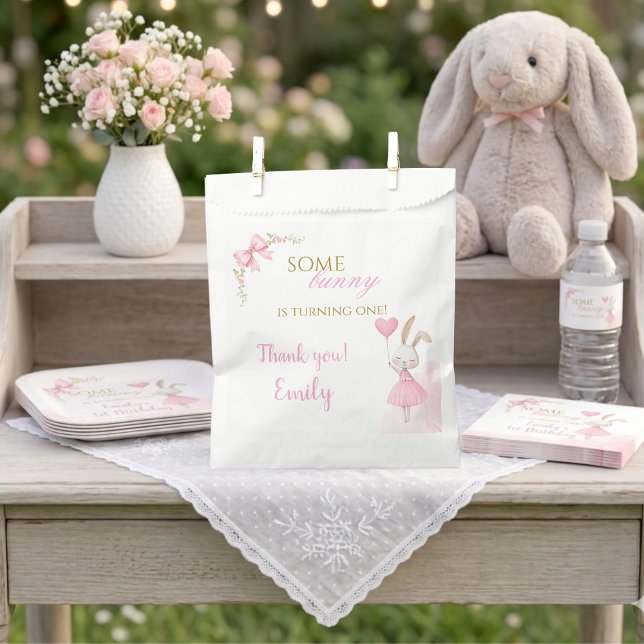 Some Bunny Is Turning One 1st Birthday Girl Bow Favour Bags (Bunny 1st Birthday Favor Bags. Some Bunny is Turning One floral treat bags for party gifts.)